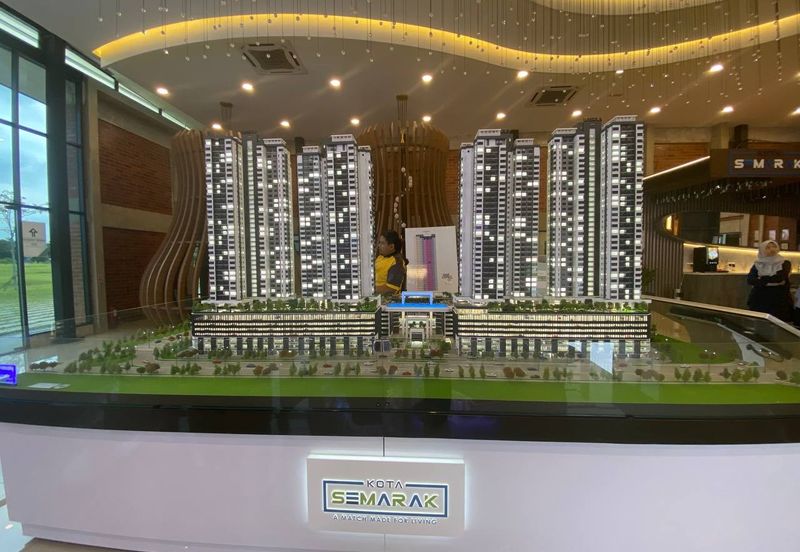 Padang Residence Kota Semarak