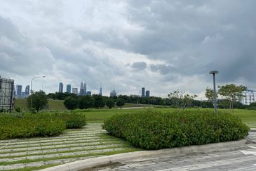 Padang Residence Kota Semarak