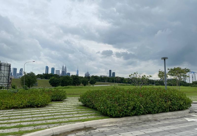 Padang Residence Kota Semarak