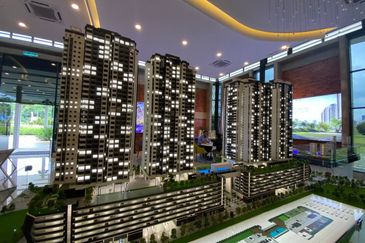 Padang Residence Kota Semarak