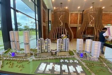 Padang Residence Kota Semarak