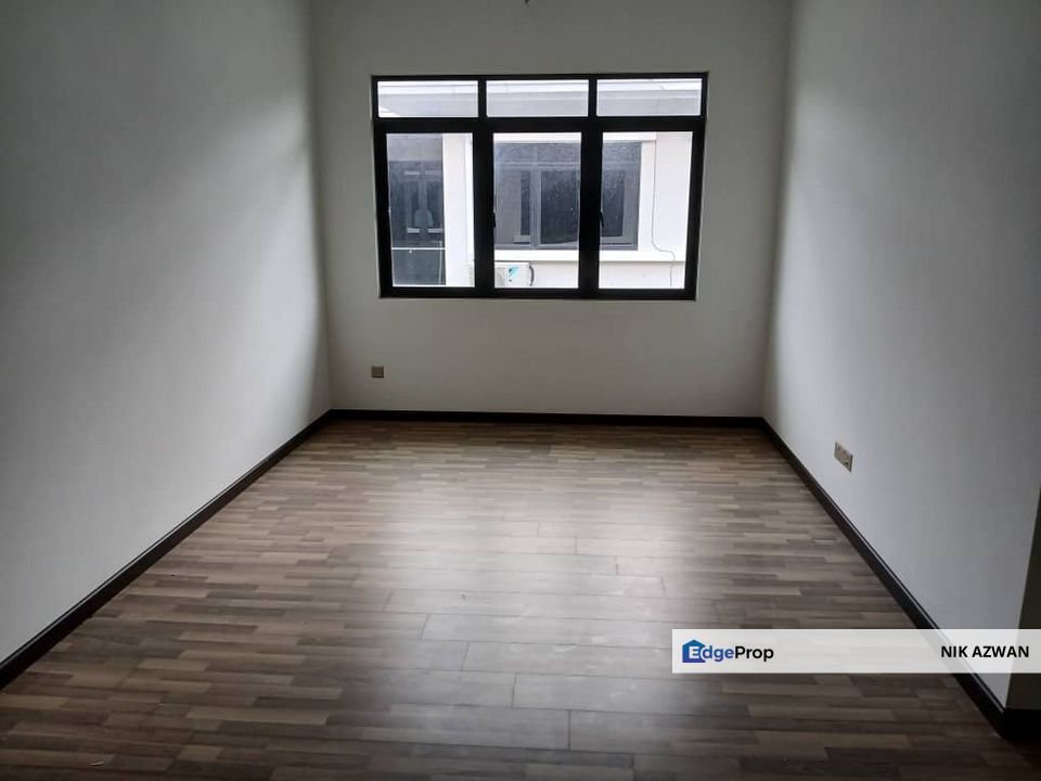  2 Storey Semi Detached House, Avanti Residences, Seksyen U17, Shah Alam, Selangor, Sungai Buloh