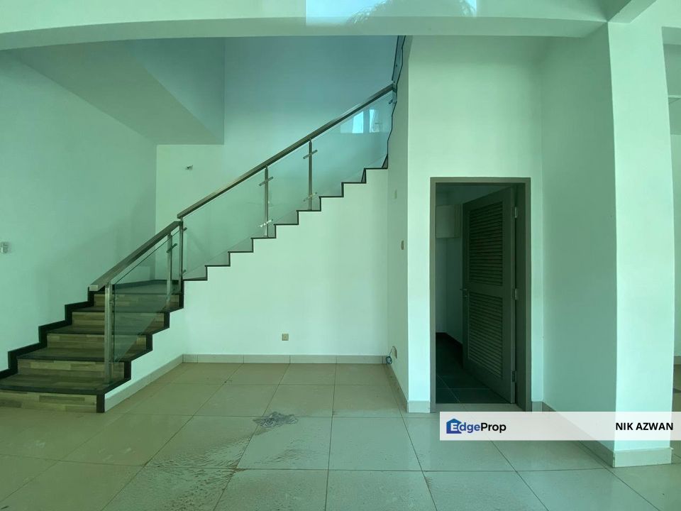  2 Storey Semi Detached House, Avanti Residences, Seksyen U17, Shah Alam, Selangor, Sungai Buloh