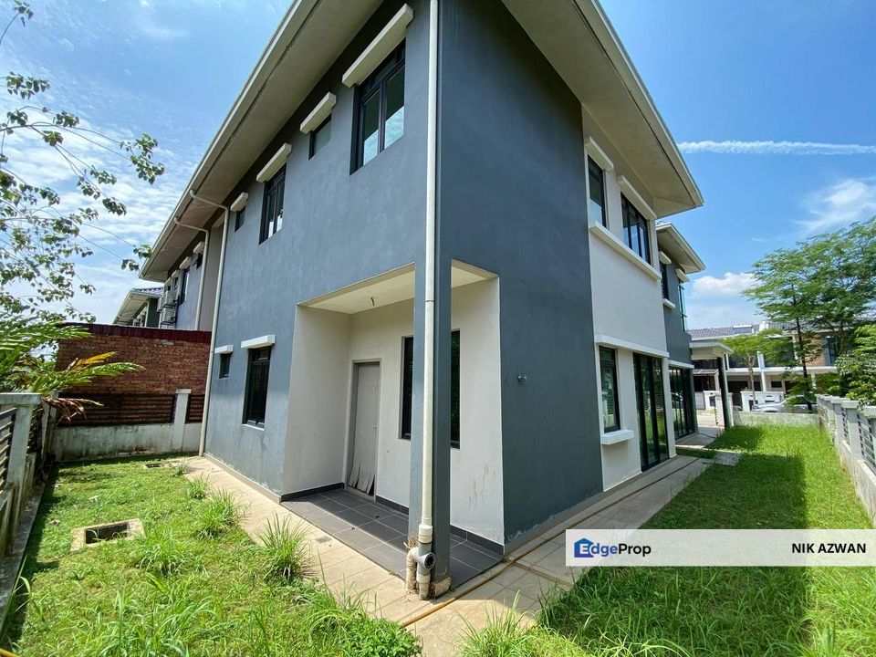  2 Storey Semi Detached House, Avanti Residences, Seksyen U17, Shah Alam, Selangor, Sungai Buloh