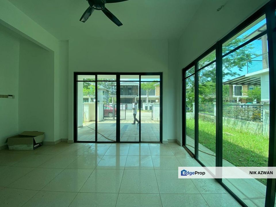  2 Storey Semi Detached House, Avanti Residences, Seksyen U17, Shah Alam, Selangor, Sungai Buloh