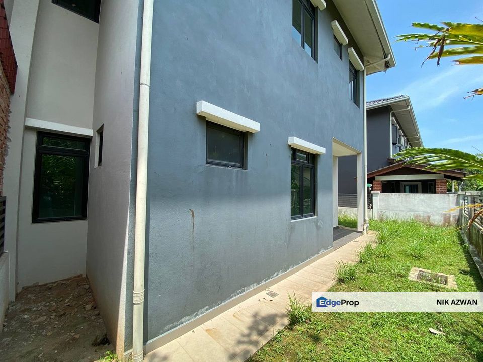  2 Storey Semi Detached House, Avanti Residences, Seksyen U17, Shah Alam, Selangor, Sungai Buloh