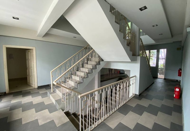 Freehold and 0.8 Acres of Residential Land with 3 Sty Residential Building, Brickfields, KL