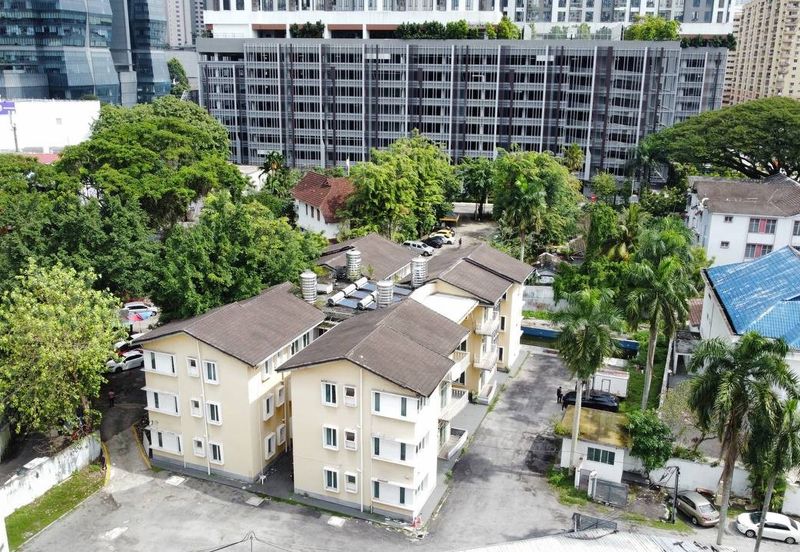 Freehold and 0.8 Acres of Residential Land with 3 Sty Residential Building, Brickfields, KL