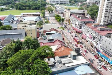 Freehold and 0.8 Acres of Residential Land with 3 Sty Residential Building, Brickfields, KL