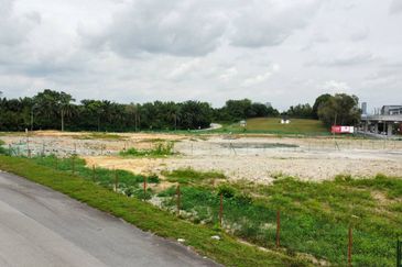 HiCom-Glenmarie Industrial Park