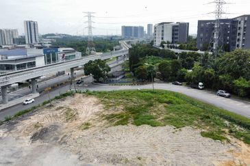HiCom-Glenmarie Industrial Park