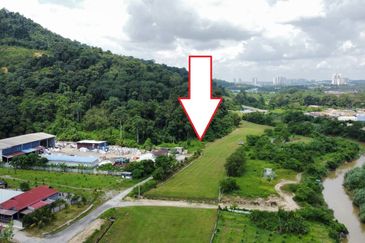 (Freehold) Tanah Pertanian 1.3 Ekar Jalan Kuari Sungai Long, Batu 11, Kg Sungai Serai, Hulu Langat