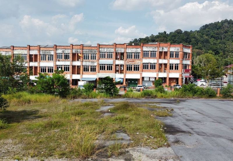 Jalan Pulau Lumut Q U10/Q @ Alam Budiman