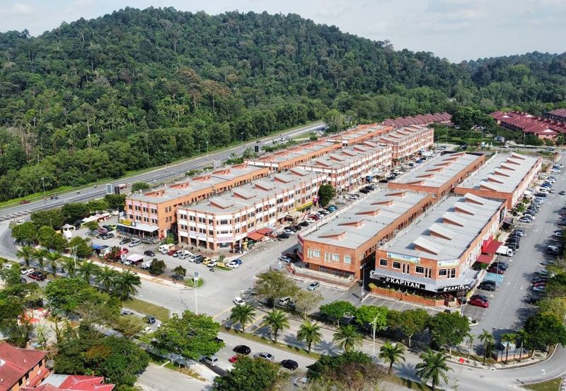 Jalan Pulau Lumut Q U10/Q @ Alam Budiman