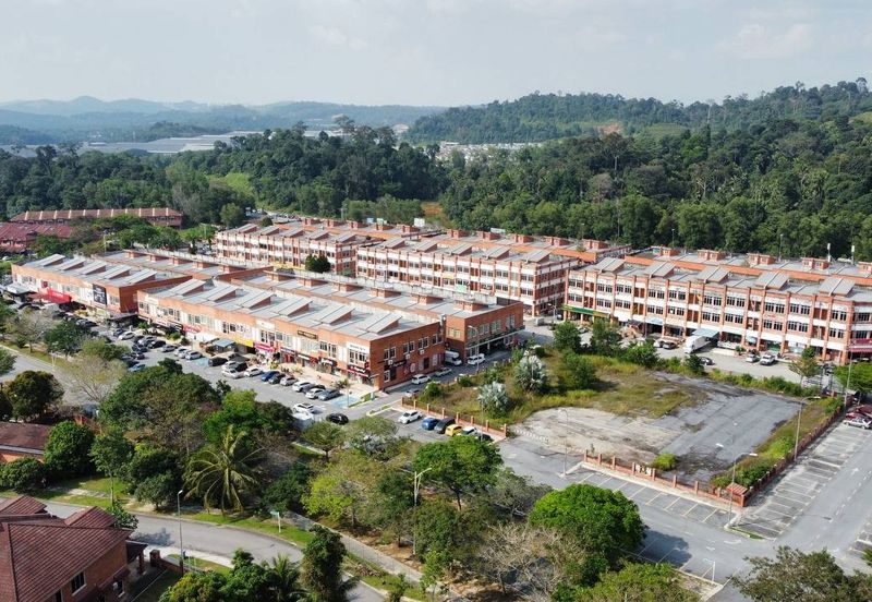 Jalan Pulau Lumut Q U10/Q @ Alam Budiman