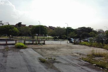 Jalan Pulau Lumut Q U10/Q @ Alam Budiman