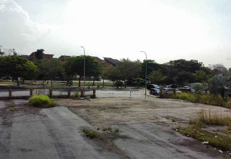 Jalan Pulau Lumut Q U10/Q @ Alam Budiman