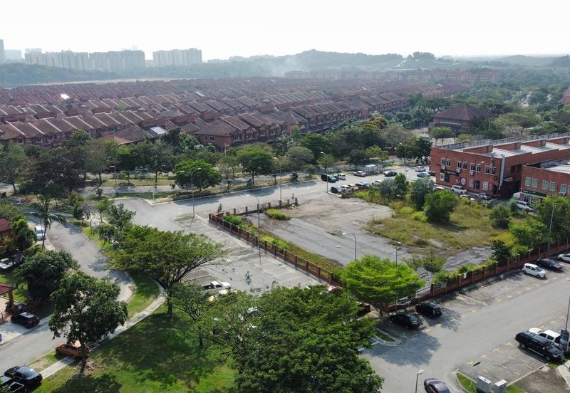 Jalan Pulau Lumut Q U10/Q @ Alam Budiman