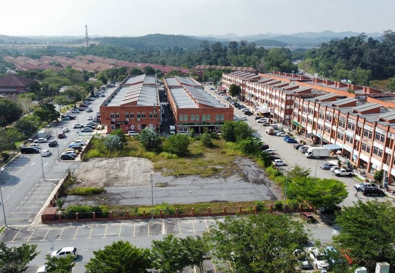 Jalan Pulau Lumut Q U10/Q @ Alam Budiman