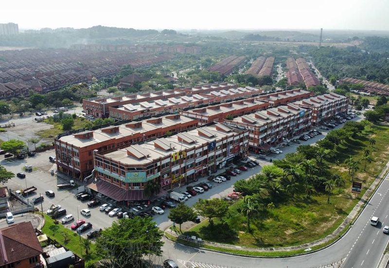 Jalan Pulau Lumut Q U10/Q @ Alam Budiman