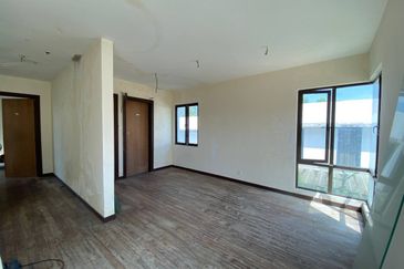 (10925 Sq Ft, Corner, Freehold & Facing South)3 Sty Bungalow @ Amberhill, Taman Melawati, Kuala Lumpur