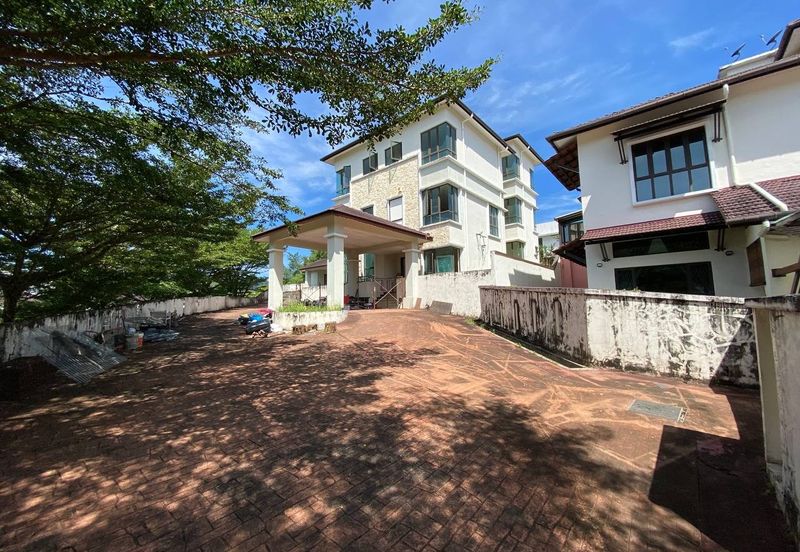 (10925 Sq Ft, Corner, Freehold & Facing South)3 Sty Bungalow @ Amberhill, Taman Melawati, Kuala Lumpur