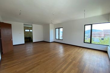 (6555 Sq Ft, Freehold & Facing South) 3 Storey Bungalow @ Amberhill, Taman Melawati, Kuala Lumpur