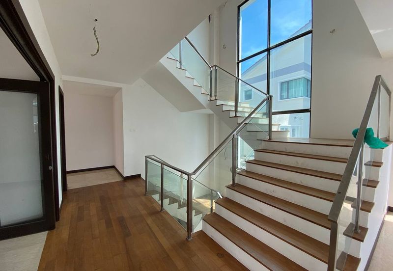 (6555 Sq Ft, Freehold & Facing South) 3 Storey Bungalow @ Amberhill, Taman Melawati, Kuala Lumpur