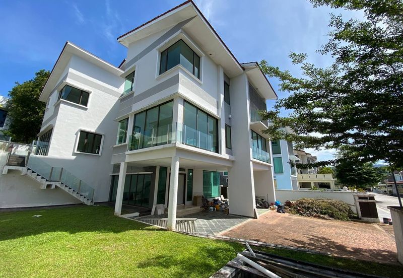 (6555 Sq Ft, Freehold & Facing South) 3 Storey Bungalow @ Amberhill, Taman Melawati, Kuala Lumpur