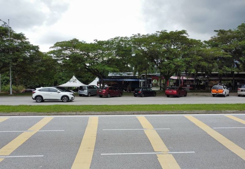 (Freehold, Non Bumi, Road Frontage)2.55 Acres of Development Land, Kg Desa Putra, Kajang