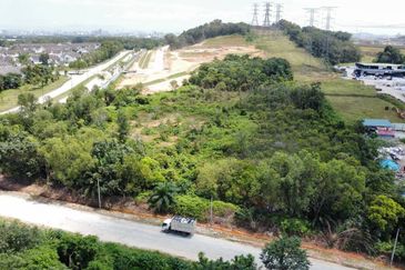  (Industrial Zone, Next to Alam Impian) 3.15 Acres of Development Land, Kg Jawa, Sek 36, Shah Alam