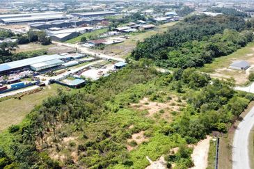  (Industrial Zone, Next to Alam Impian) 3.15 Acres of Development Land, Kg Jawa, Sek 36, Shah Alam