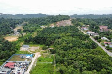(Bebas Banjir, Akses Cantik) Tanah Pembangunan 3.2 Ekar di Kg Bukit Cherakah, Seksyen U15, Shah Alam