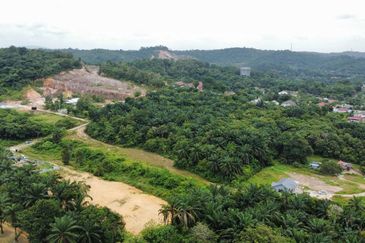 (Bebas Banjir, Akses Cantik) Tanah Pembangunan 3.2 Ekar di Kg Bukit Cherakah, Seksyen U15, Shah Alam