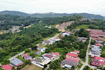 (Bebas Banjir, Akses Cantik) Tanah Pembangunan 3.2 Ekar di Kg Bukit Cherakah, Seksyen U15, Shah Alam