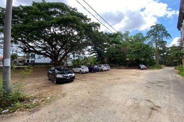 (9,772 KP, Depan KB Mall, Tanah Rata) Tanah Komersil di Bandar Kota Bharu, Kelantan