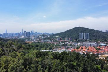 13,745 SF of Road Frontage Commercial Land, Bukit Antarabangsa