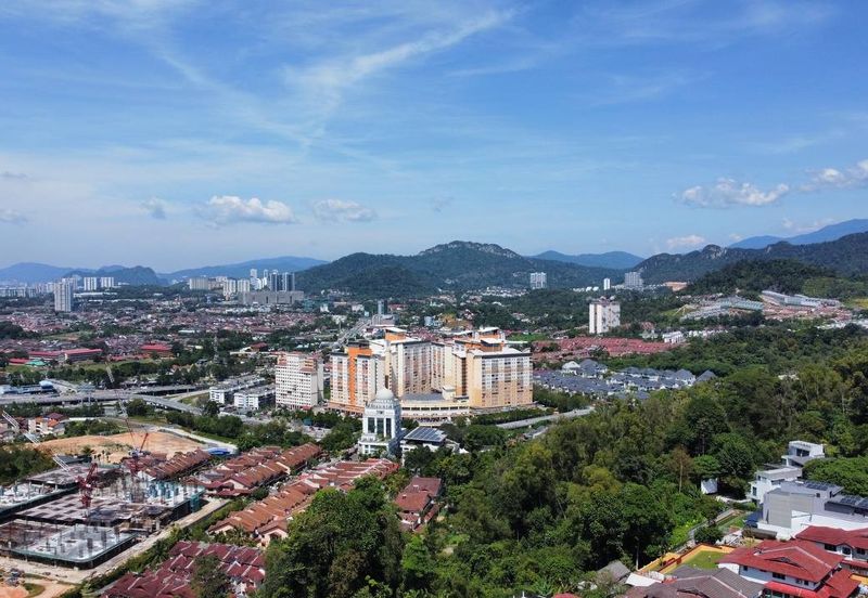 13,745 SF of Road Frontage Commercial Land, Bukit Antarabangsa