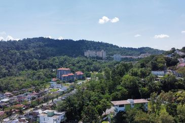 13,745 SF of Road Frontage Commercial Land, Bukit Antarabangsa