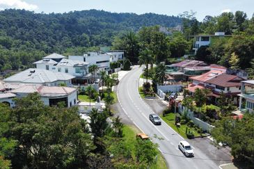 13,745 SF of Road Frontage Commercial Land, Bukit Antarabangsa