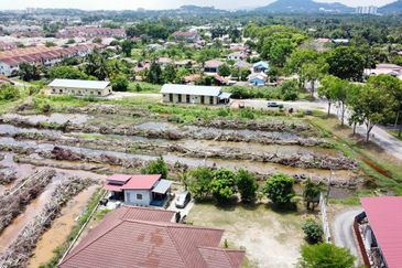  (Tepi Jalan, Freehold MCL)Tanah Pembangunan 2 Ekar di Kampung Duyong, Melaka