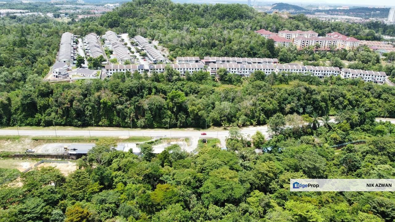 (Freehold, Tepi Jalan Besar) Tanah Pembangunan 3.52 Ekar, Bandar Baru Salak Tinggi, Sepang, Selangor, Sepang