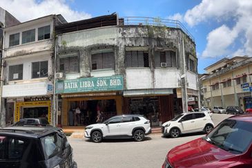 (Freehold, Non Bumi) 2 Sty Shoplot, Jalan Tengku Petra Semerak, Bandar Kota Bharu, Kelantan