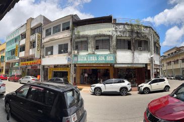 (Freehold, Non Bumi) 2 Sty Shoplot, Jalan Tengku Petra Semerak, Bandar Kota Bharu, Kelantan