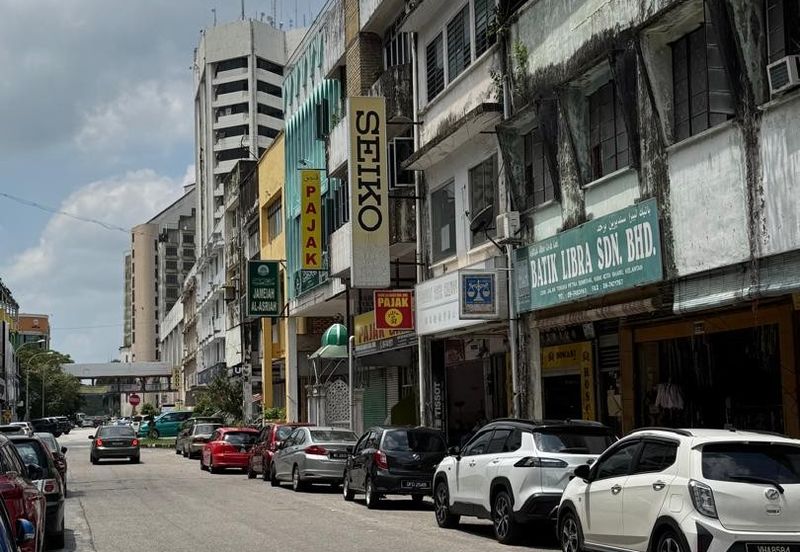 (Freehold, Non Bumi) 2 Sty Shoplot, Jalan Tengku Petra Semerak, Bandar Kota Bharu, Kelantan