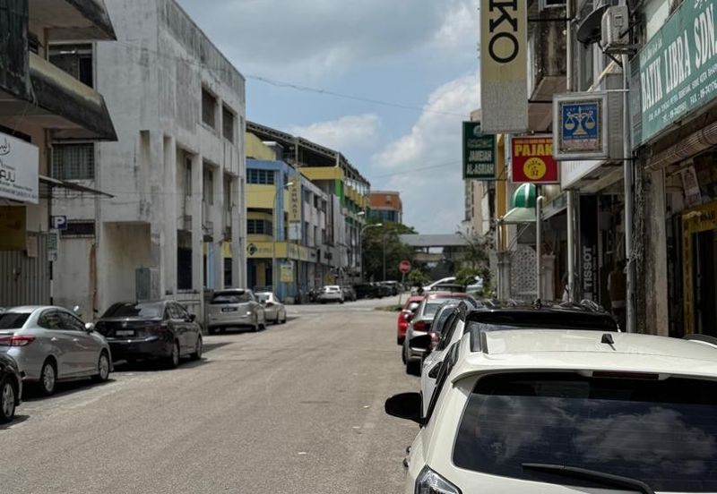 (Freehold, Non Bumi) 2 Sty Shoplot, Jalan Tengku Petra Semerak, Bandar Kota Bharu, Kelantan