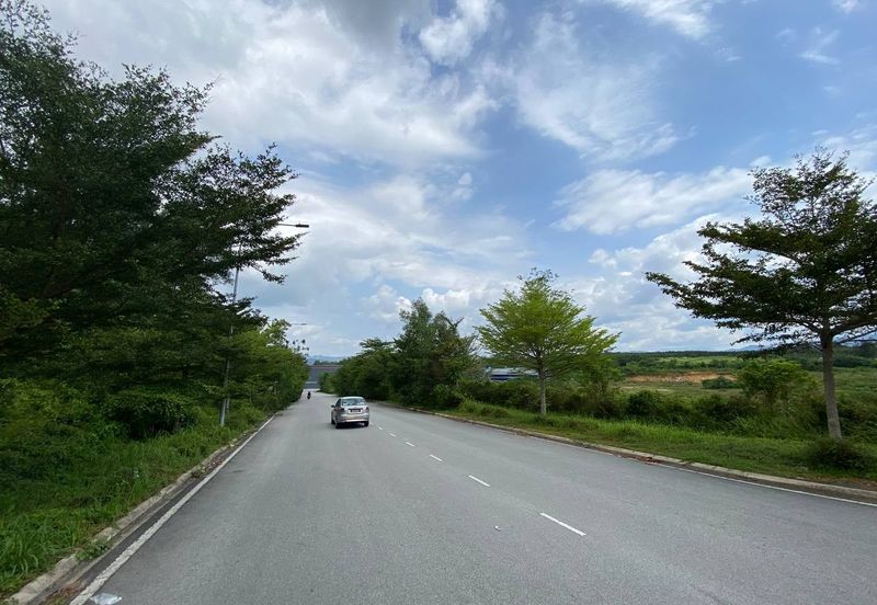 Kawasan Perindustrian Hi Tech 7