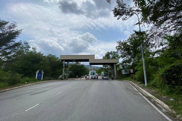 Kawasan Perindustrian Hi Tech 7