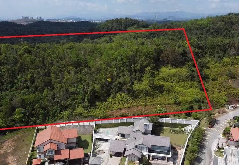 Taman Puncak Pinggiran Putra