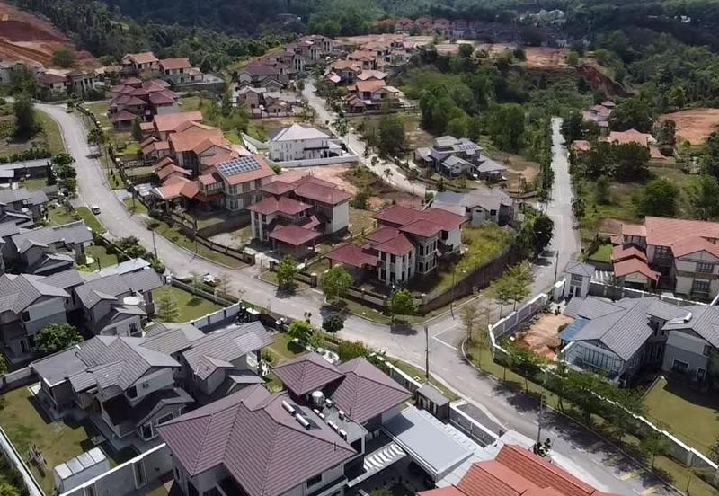 Taman Puncak Pinggiran Putra